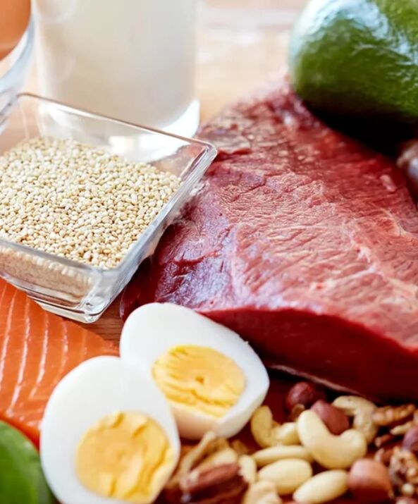 Dieta pro gastritidu Tabulka 4 zahrnuje použití vajec a libového masa